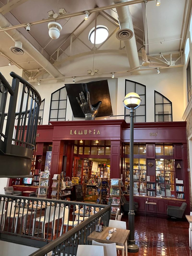 Lemuria Books