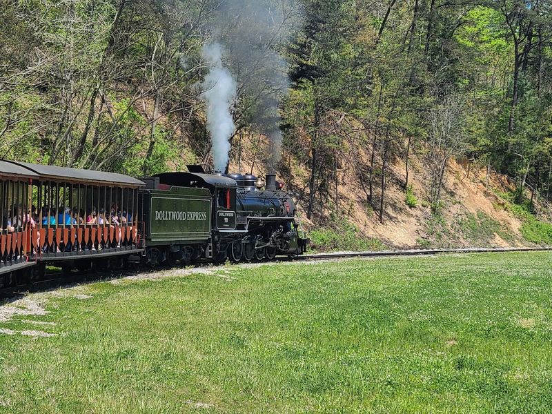 An Immersive Voyage Across Appalachian Vistas