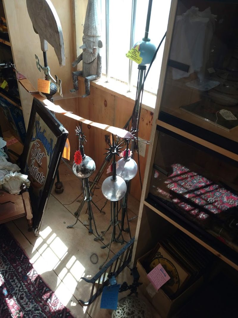 How To Authenticate Antique Items Before Buying
