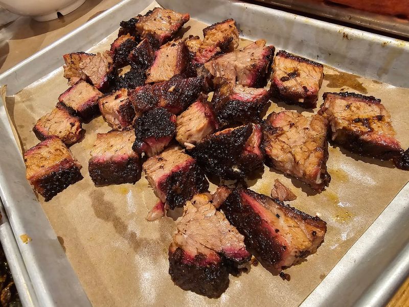 Selecting The Right Cuts For Juicy Ribs