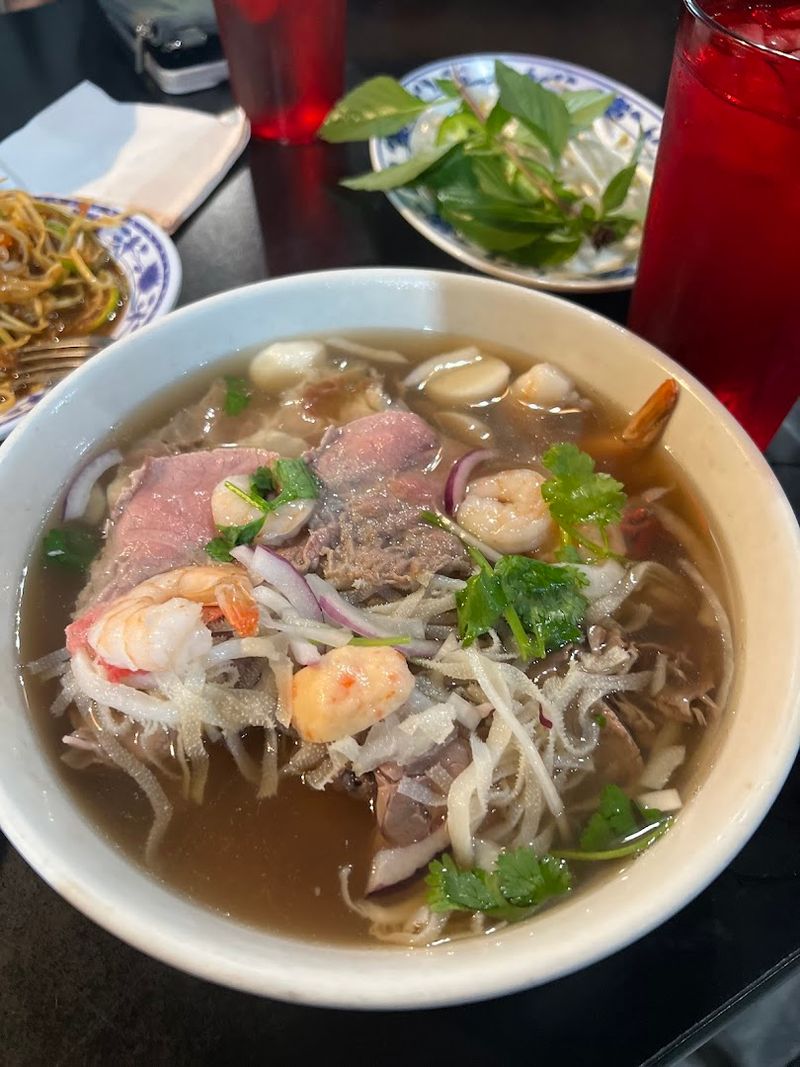 Pho 76