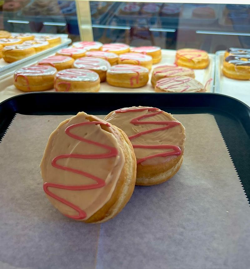 Filled Donuts That Actually Deliver On The Inside