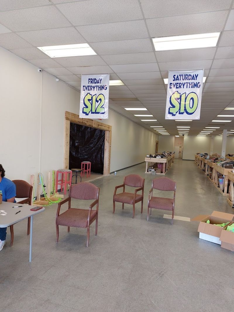 A Discount Store With A Treasure-Hunt Feel