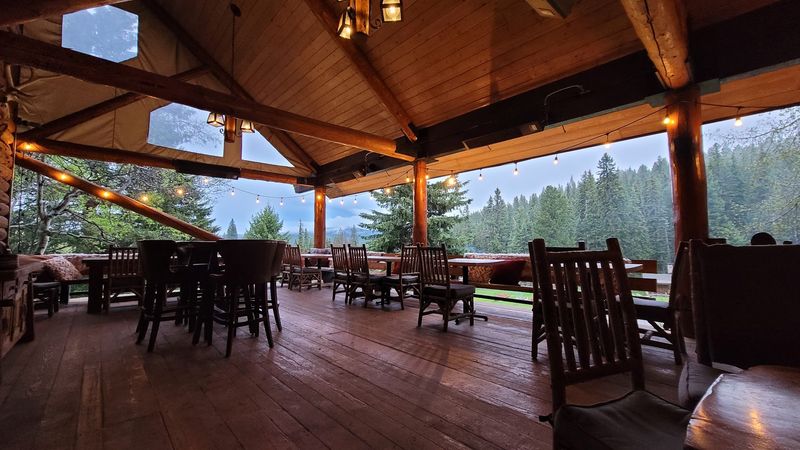 Mountain Views That Stop You Mid-Bite