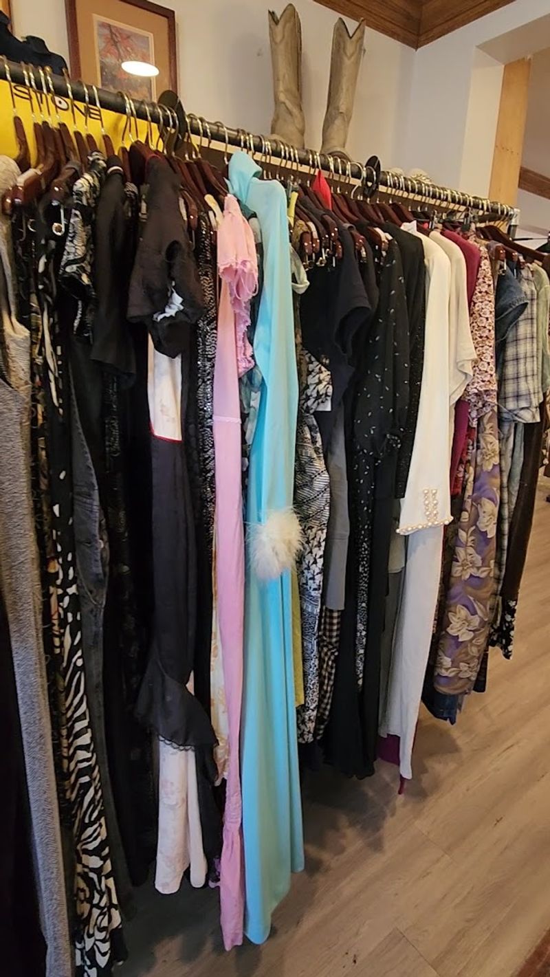 October House Vintage And Consignment