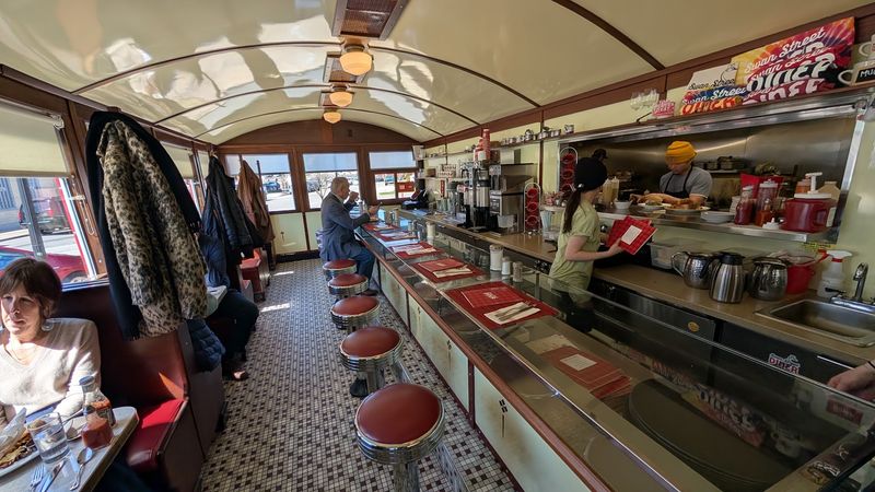 A Diner Car That Stopped Time
