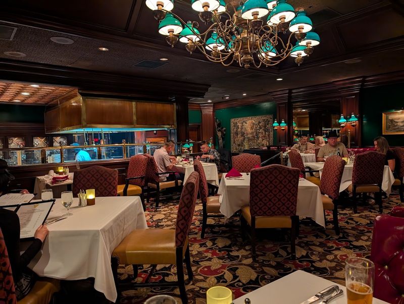 Why This Old School Spot Still Wins In Vegas