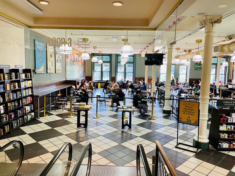 Barnes & Noble Union Square