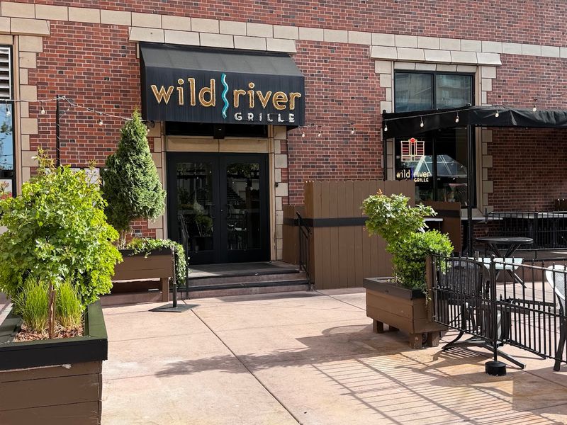 Wild River Grille Pairs Fresh Seafood With Truckee River Views