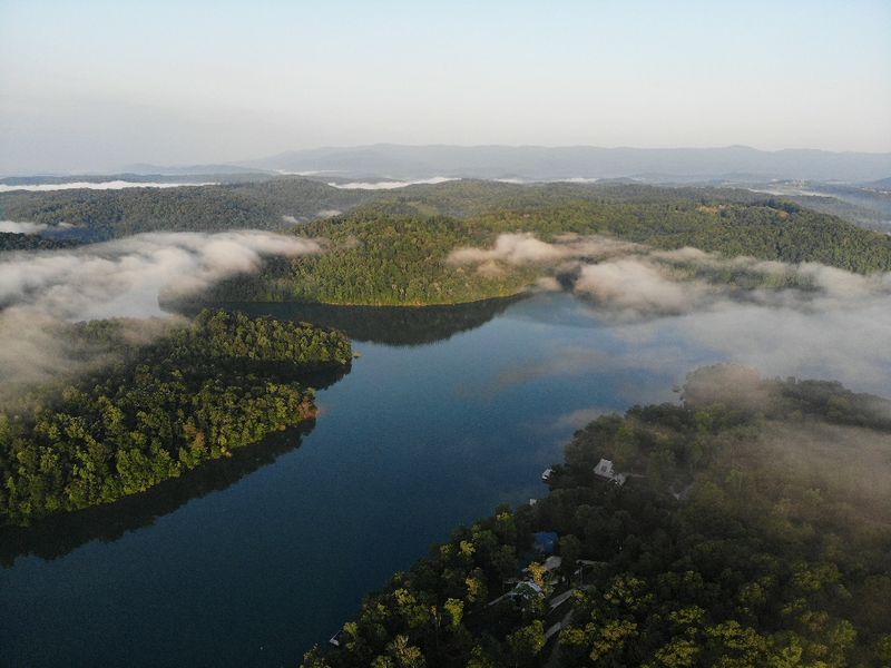 A Lake That Covers Five Counties