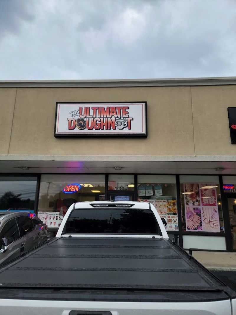 The Ultimate Doughnut Shop, Knoxville