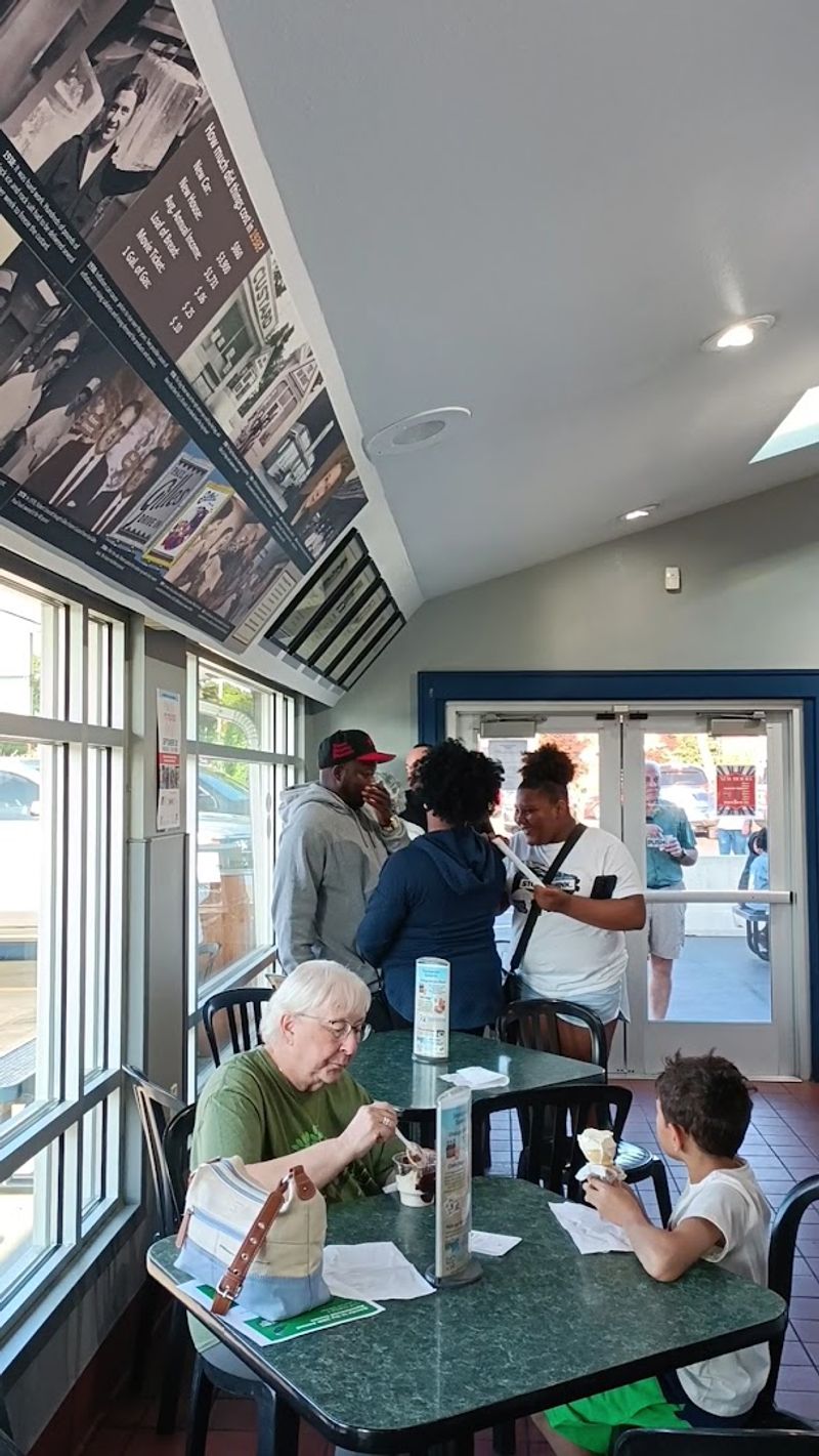 Frozen Custard Keeps Generations Coming Back