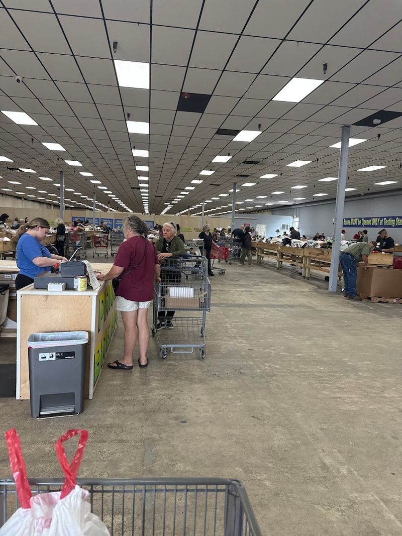 The Staff Experience That Keeps Shoppers Coming Back