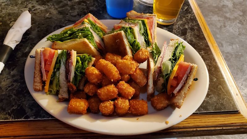 Owl Club Bar & Steakhouse