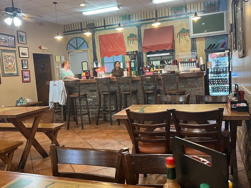 Lil' Ray's Restaurant Is The Real Deal On Jeff Davis Ave