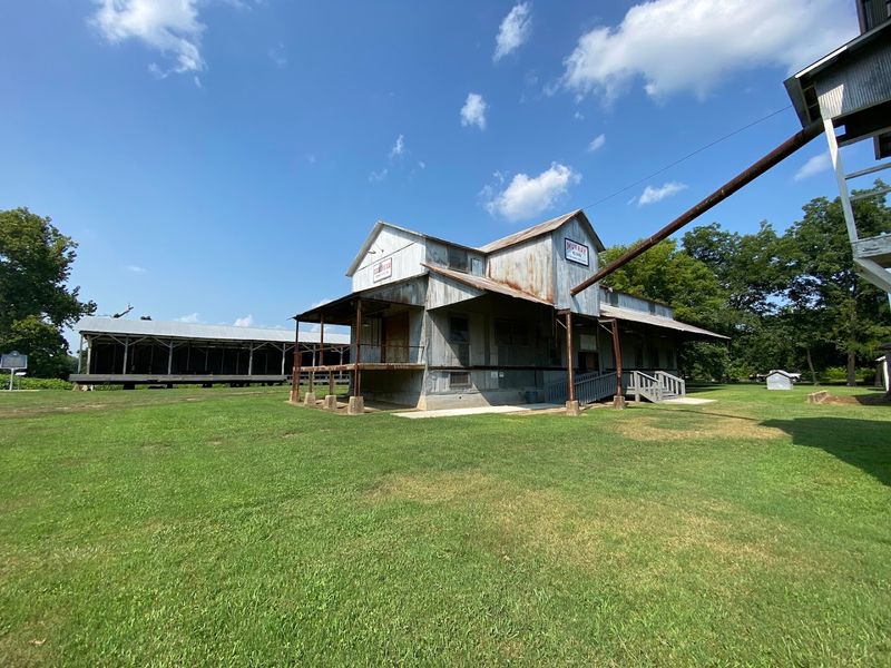 Old Buildings That Refuse To Let History Disappear