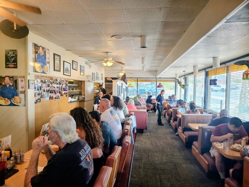 Over Three Decades Of Hometown Cookin'