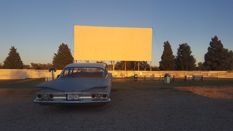 The Retro Atmosphere That Hooks You Immediately