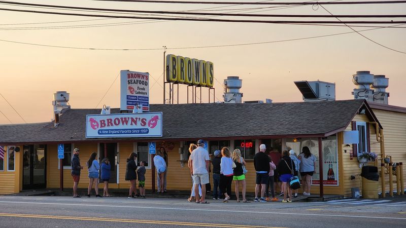 Right On The Water, Right On Route 286