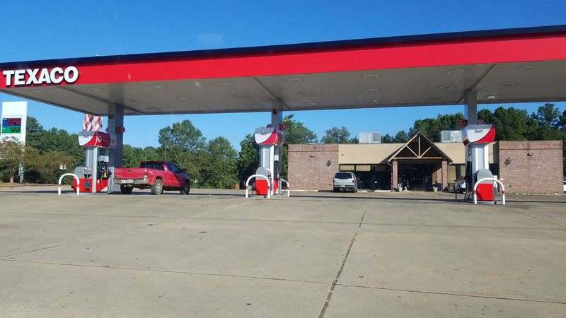 Gregory's On The Bypass Texaco — Louisville, MS