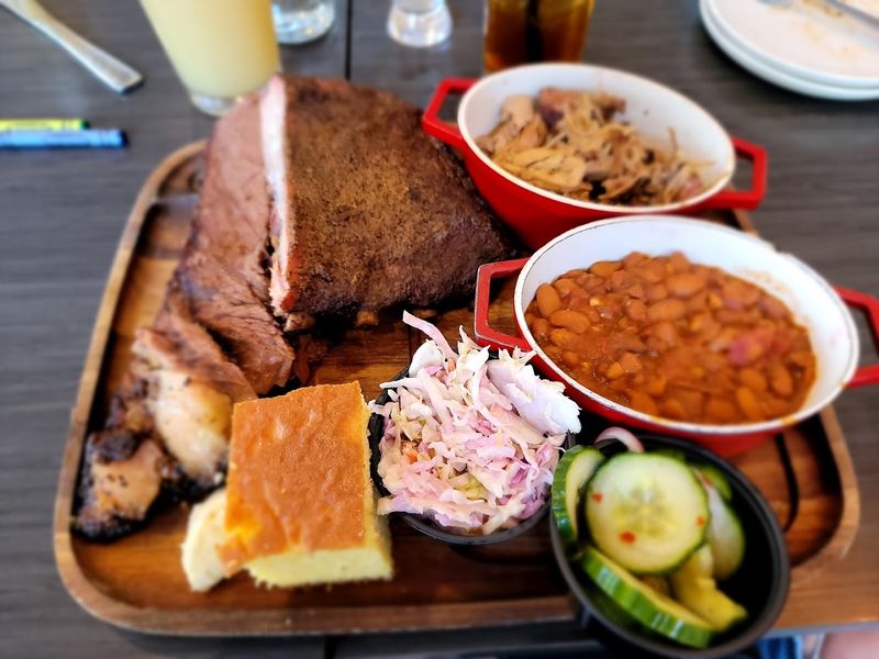 A Menu Blending American Comforts