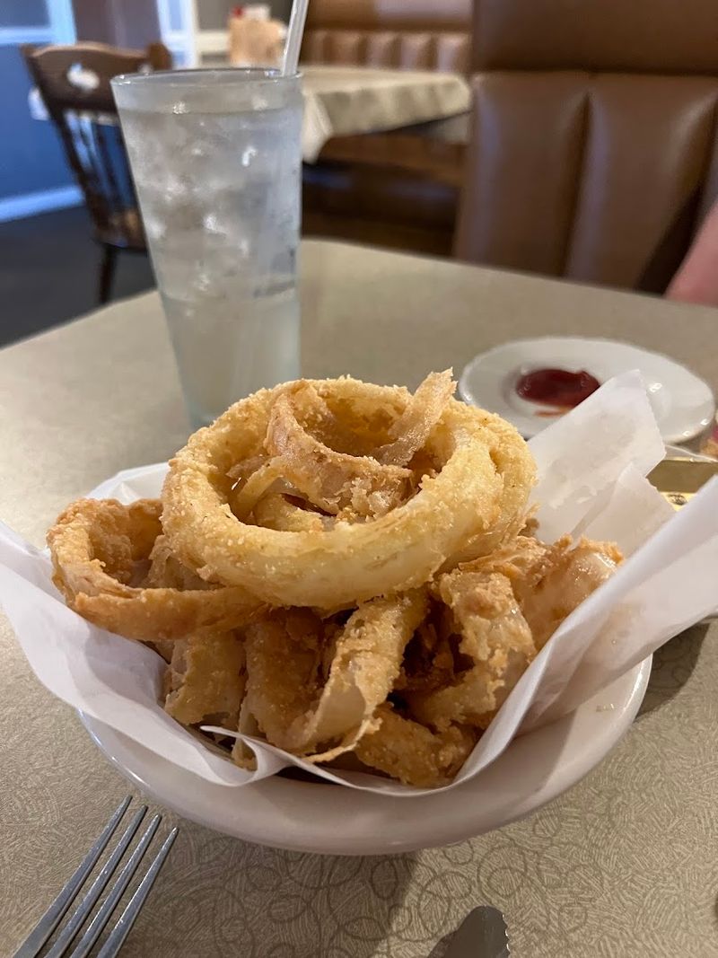 Hand-Cut Onion Rings Add To The Old-School Appeal