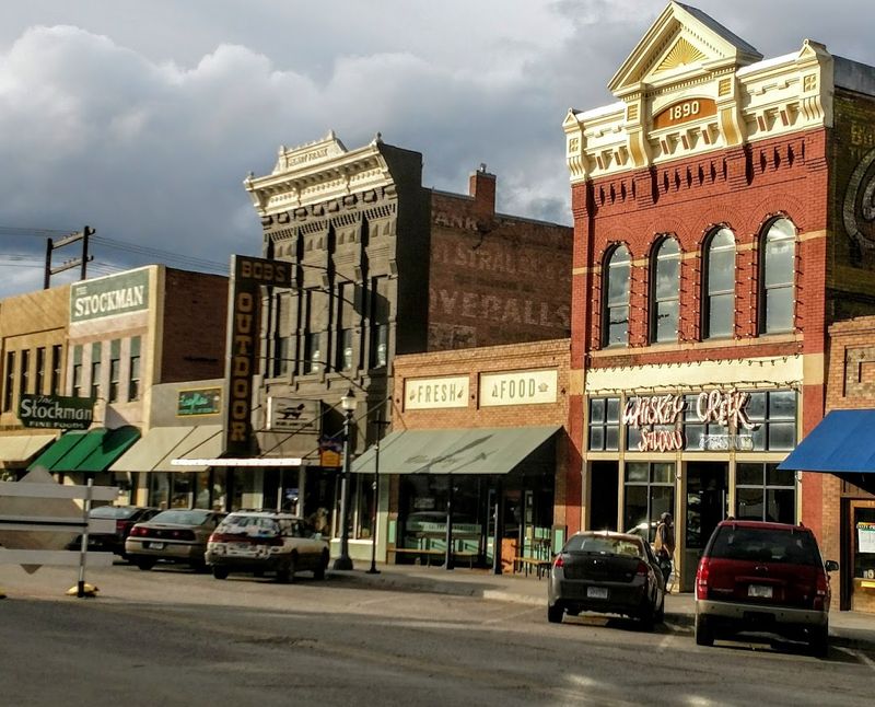 Welcoming Traditions That Create Community Bonds