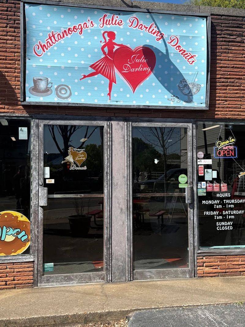 Julie Darling Donuts, Chattanooga
