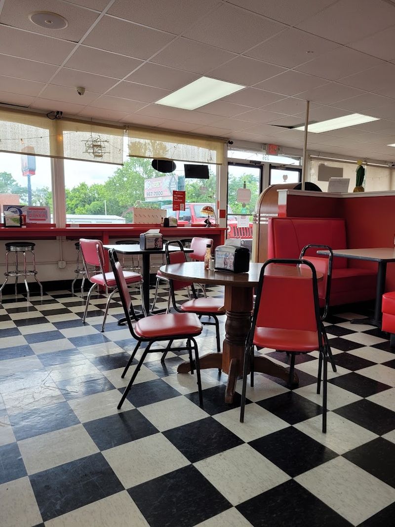 An Inviting Atmosphere For Gathering