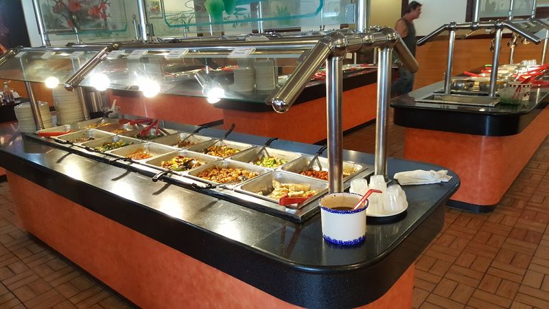 A Buffet Layout That Actually Makes Sense