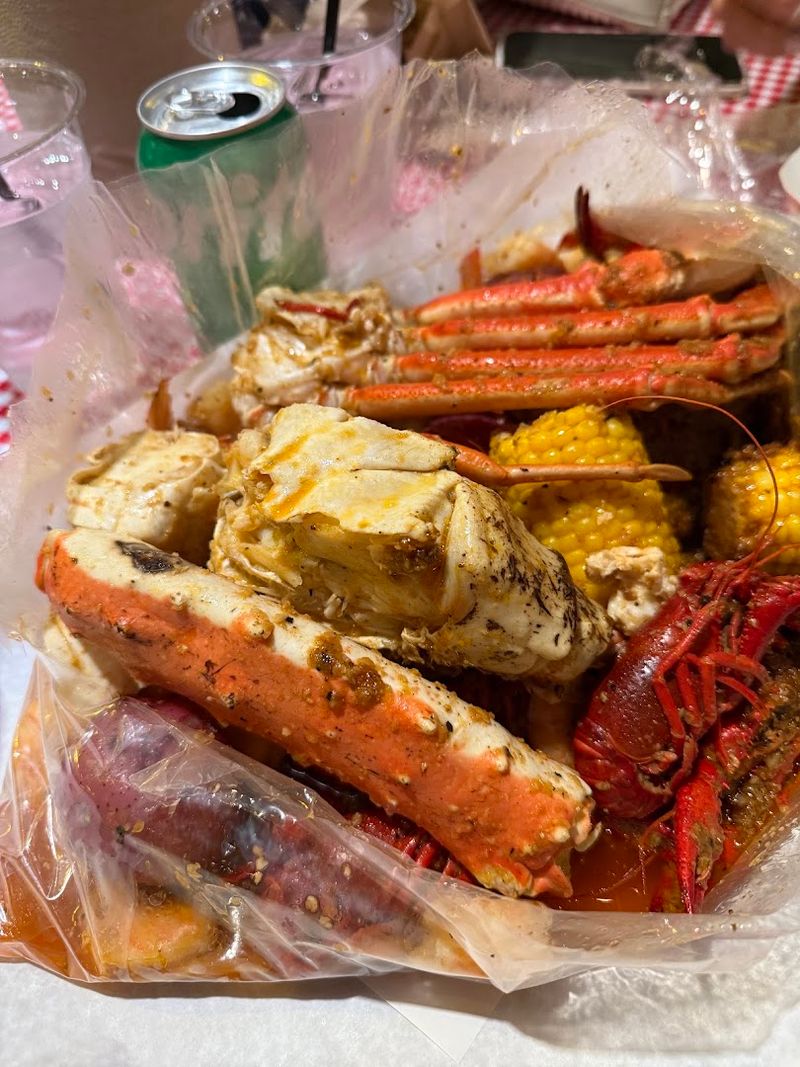 Lowcountry Milwaukee Brings Southern Seafood To The Midwest