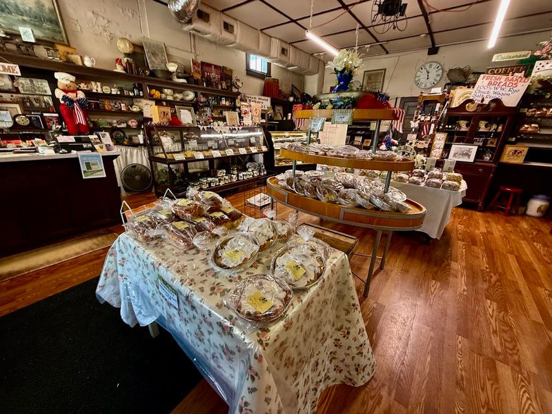 Over A Century Of Baking History Right Here In Tennessee