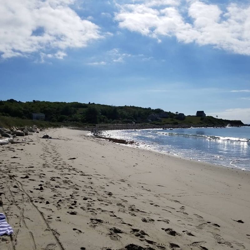 A Sojourn To The Outpost Of The Elizabeth Islands