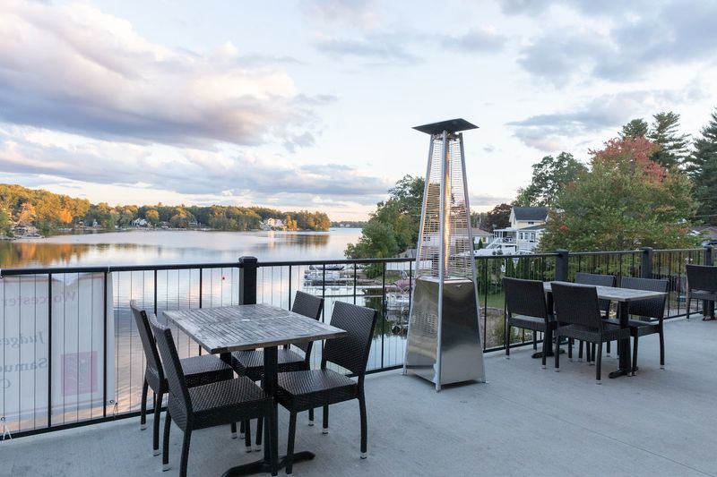 This Lakeside View Might Just Be The Best Part Of Your Meal