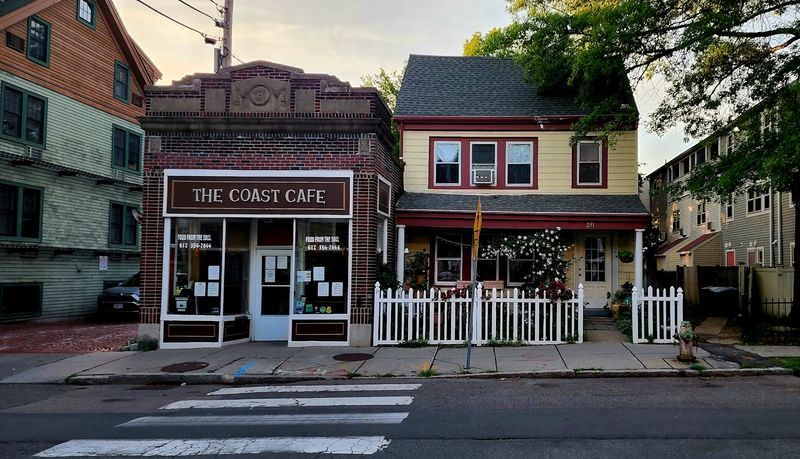 A Neighborhood Spot Serving Authentic Southern Comfort