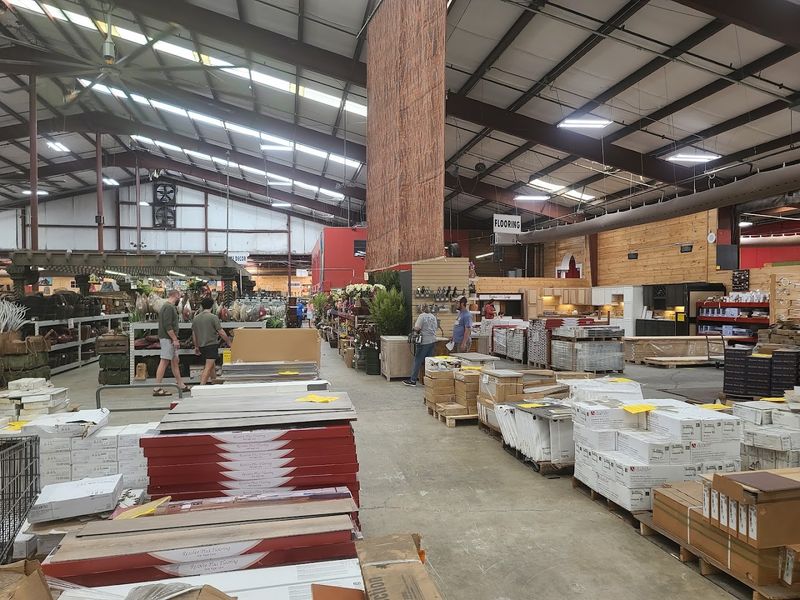 A Global Marketplace Opens In Tennessee