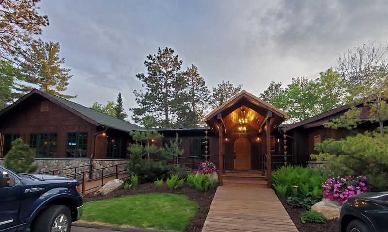 A Steakhouse Born In The Pines Of 1948
