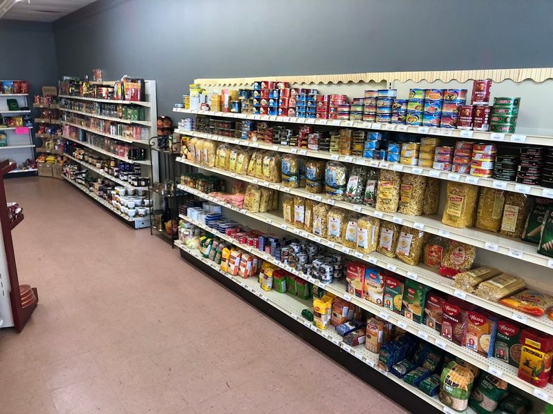 More Than 25 Countries Fit Inside One Tennessee Grocery Store