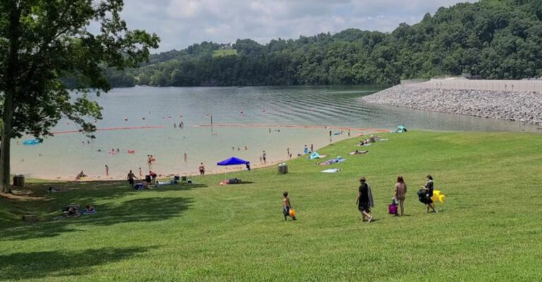 This Tennessee Lake Beach Proves Summer Doesn’t Need The Ocean
