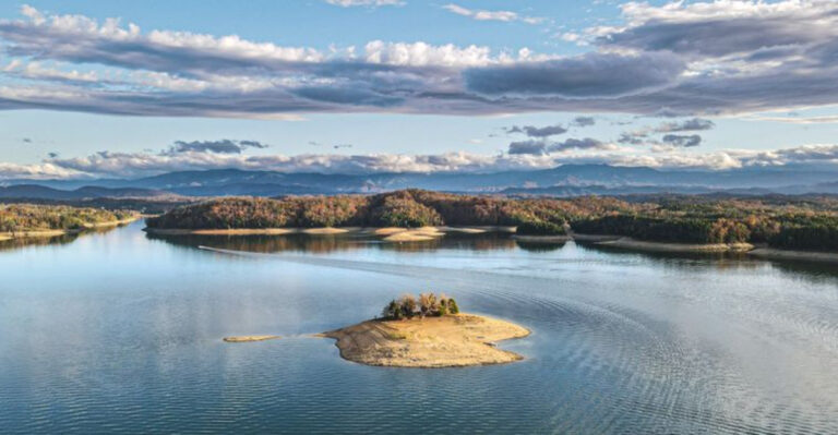 This Tennessee Lake Looks Almost Too Blue To Be Real