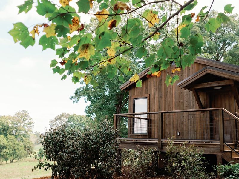 A Tennessee River Valley Sanctuary