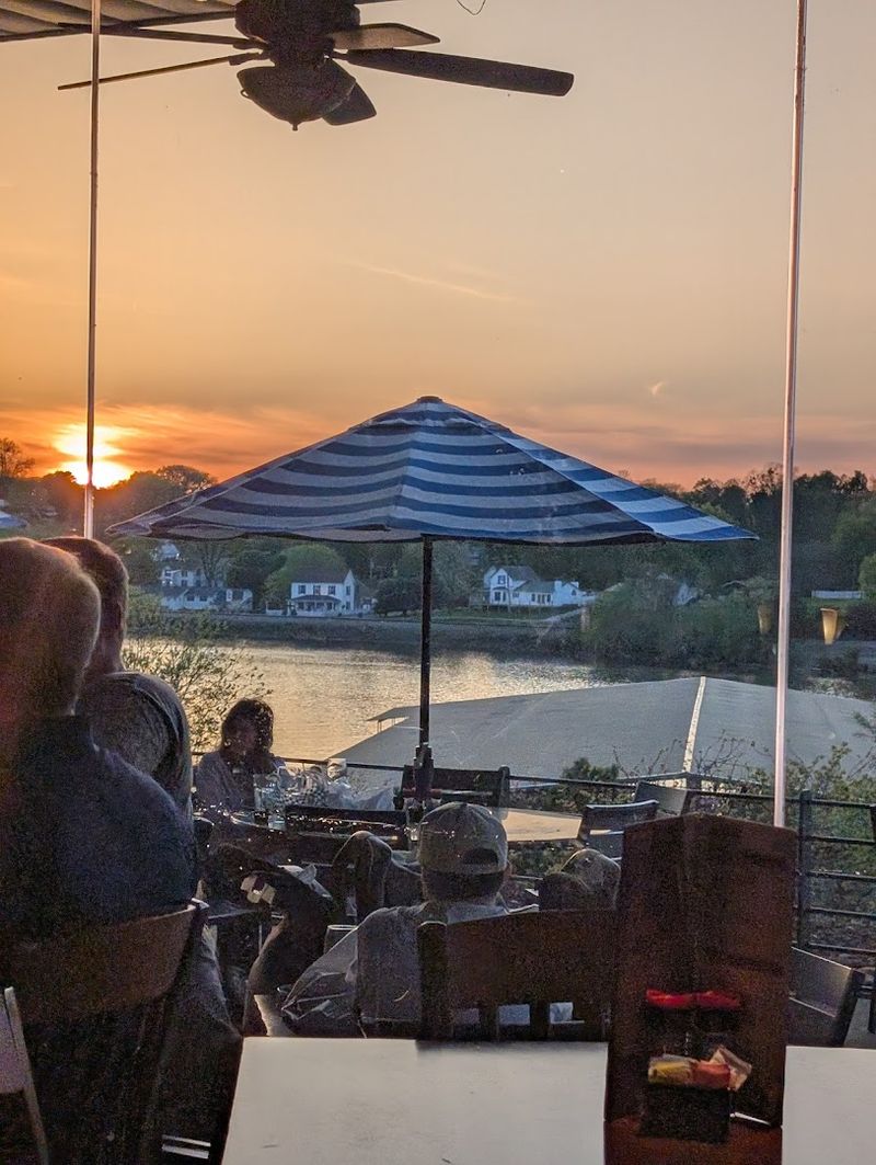 The Kind Of Setting That Turns Dinner Into An Event