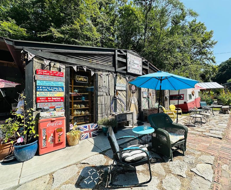A Farm Setting That Transports You Across The Atlantic