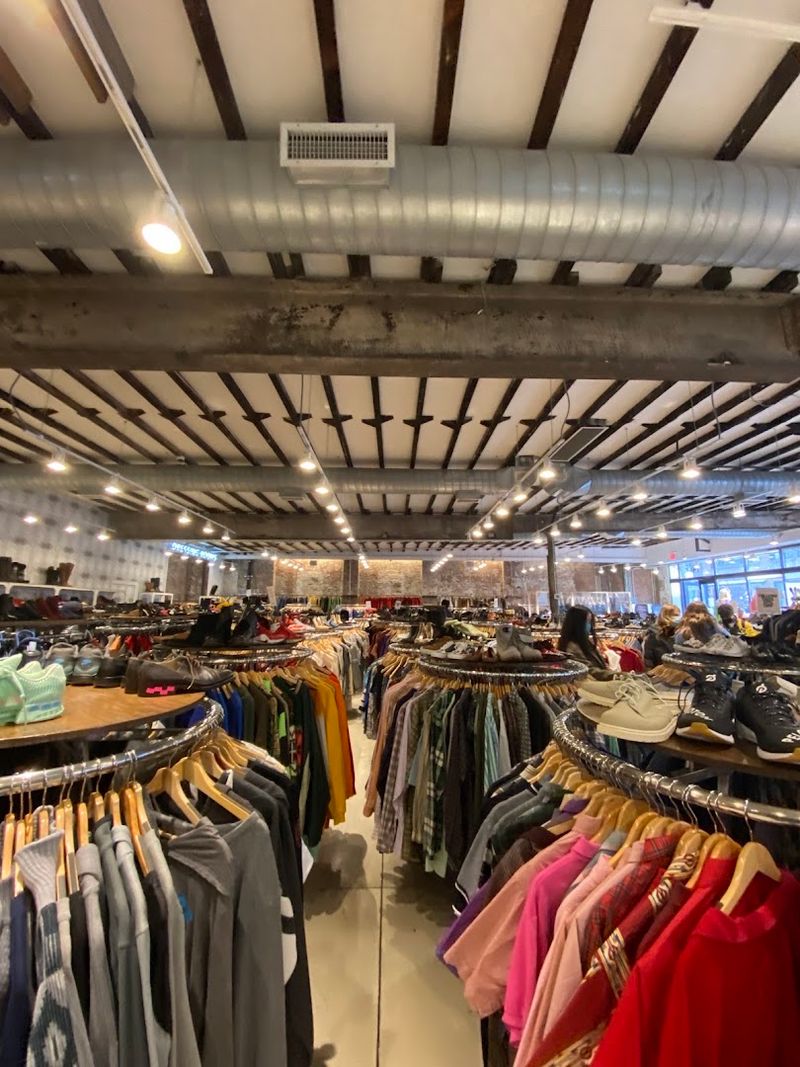 Beacon's Closet