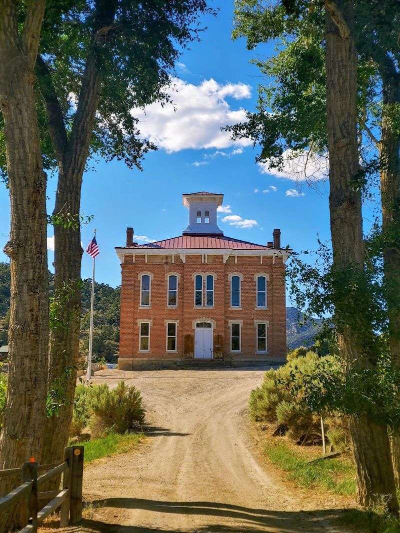 Belmont Courthouse State Historic Site (Belmont)