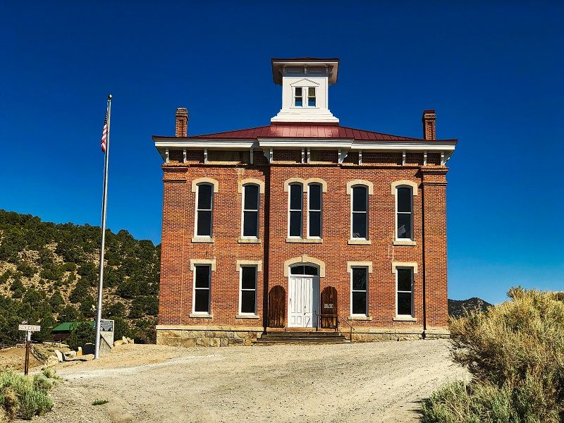 Belmont Courthouse