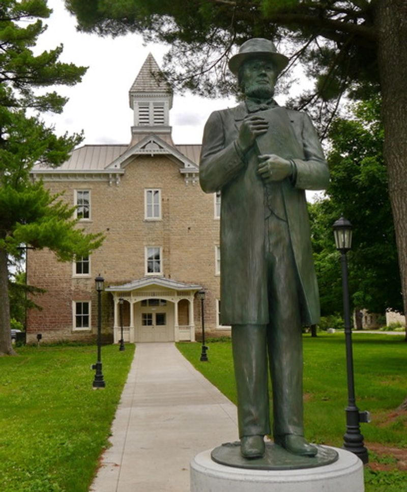 Galesville - Old Main Historical & Community Arts Center