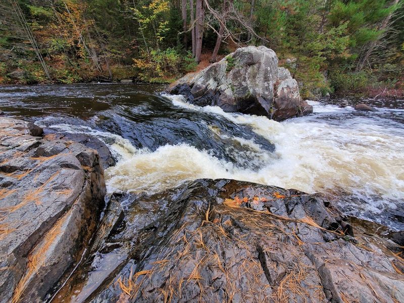 Eight Foot Falls