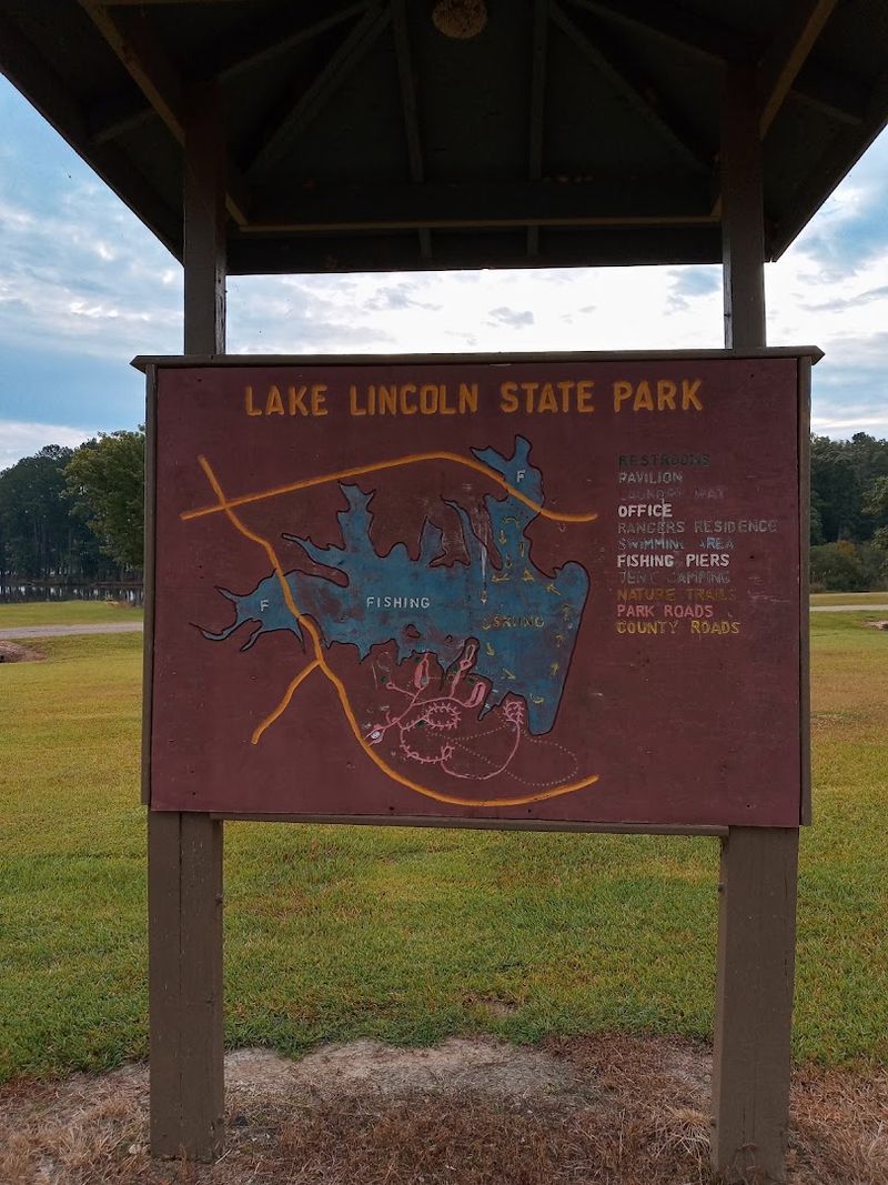 Magnolia Cove Offers An 18-Hole Disc Golf Course