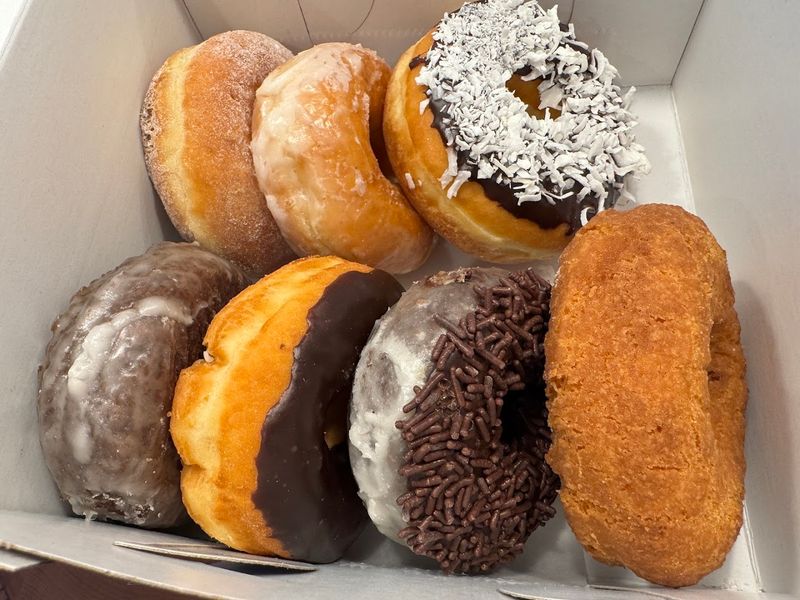 Demet's Donuts Medford
